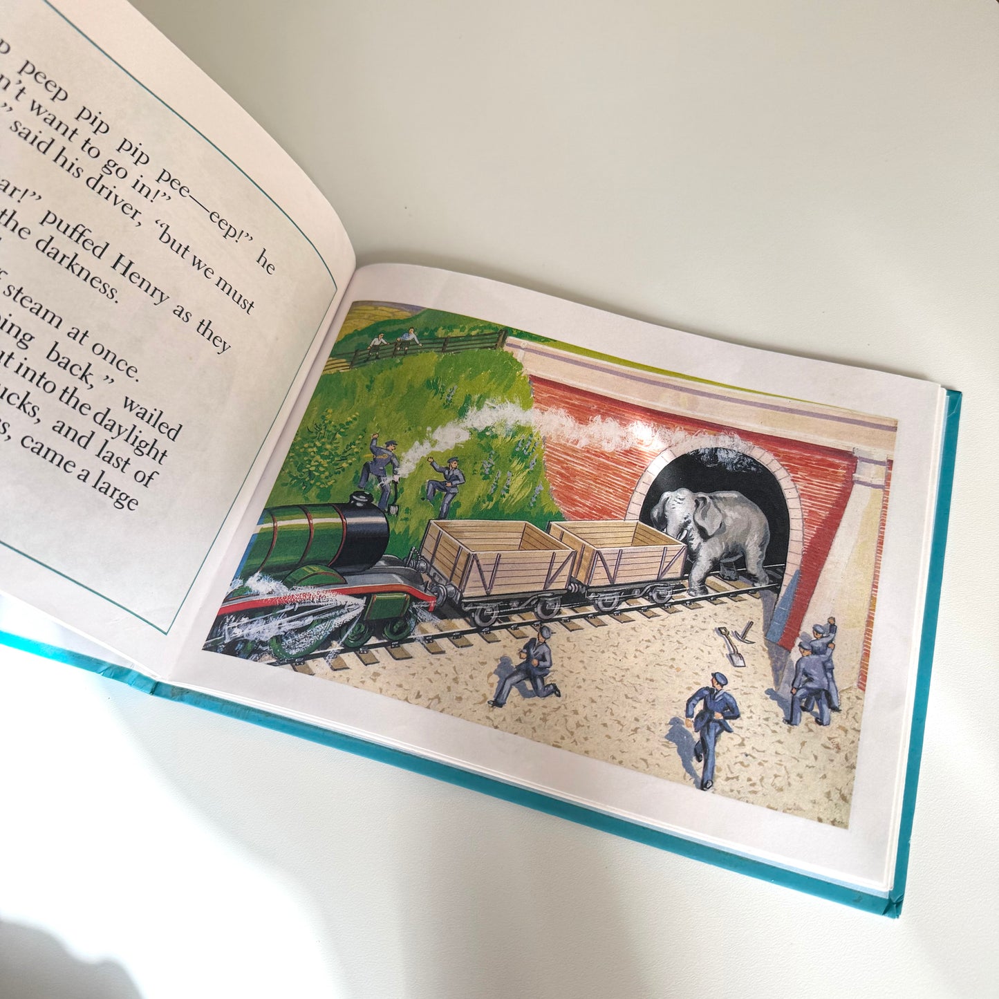 Vintage 1994 Thomas the tank book