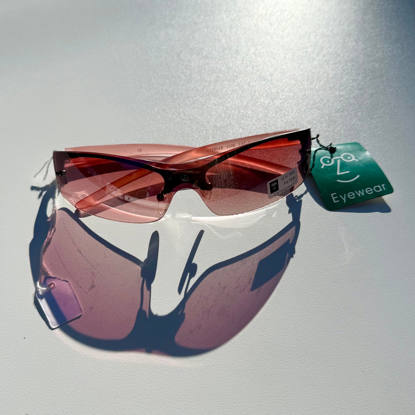 Vintage pink Y2K sunglasses