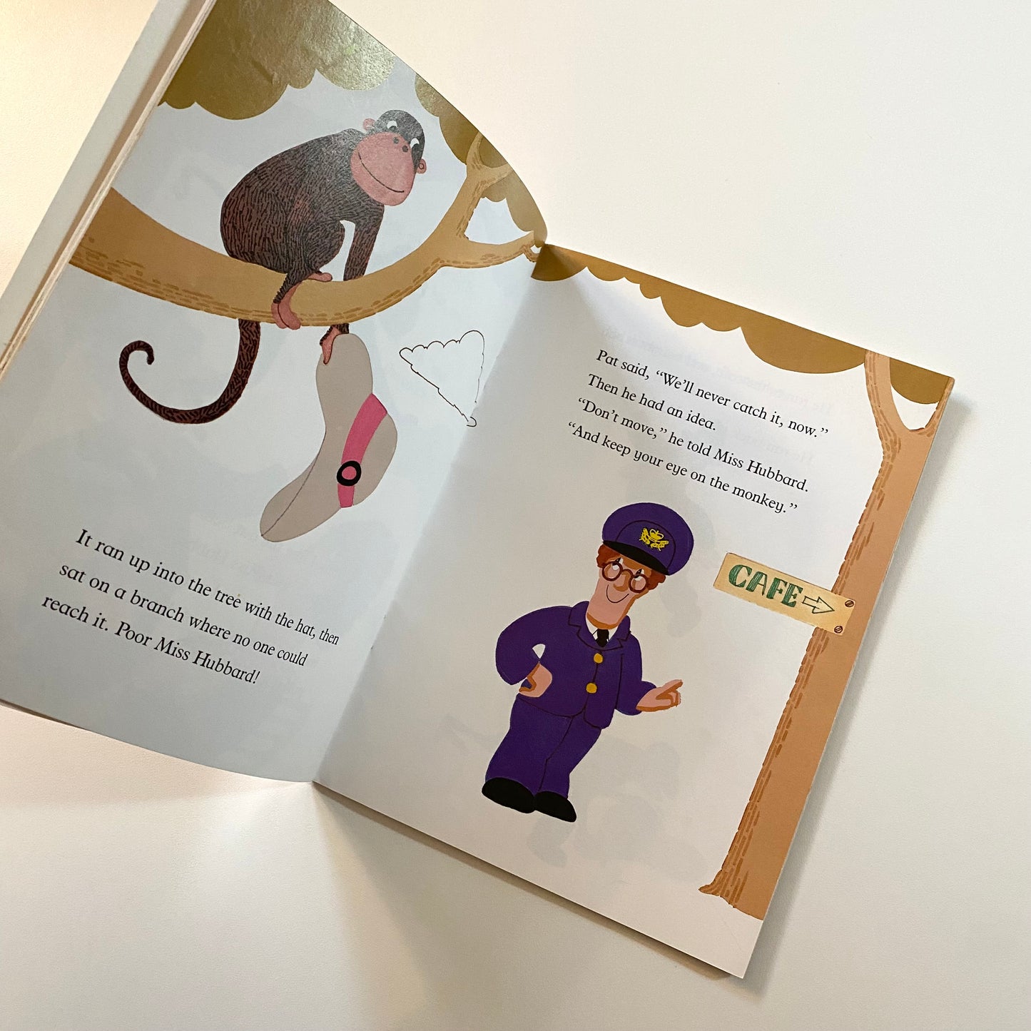 Vintage 1987 postman Pat book