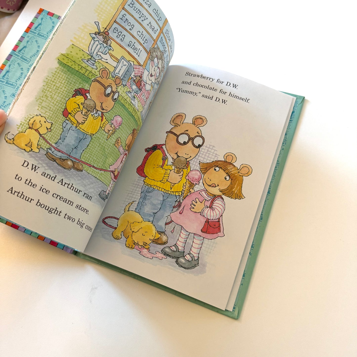 Vintage 1996 Arthur book
