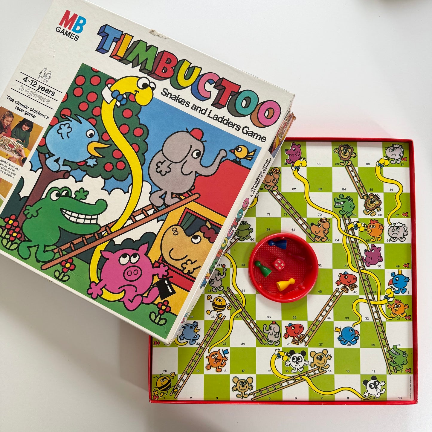 Vintage 1979 timbuctoo snakes and ladders game.