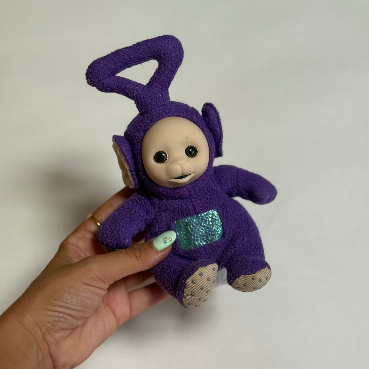 Vintage 1995 Tinky winky the Teletubbies plush doll. Small size