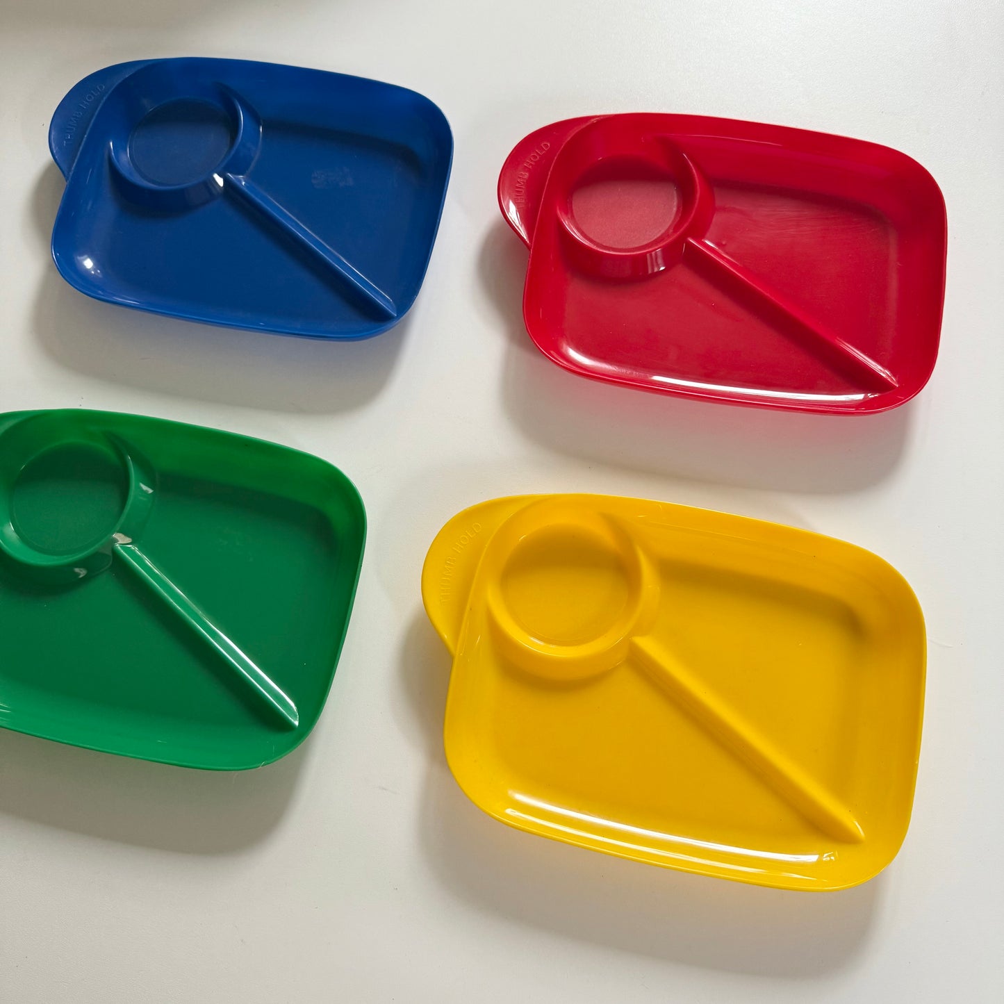 Vintage colour block rectangular plates