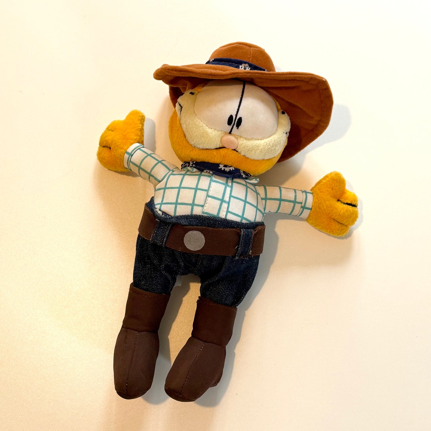 Vintage cowboy Garfield soft plush toy