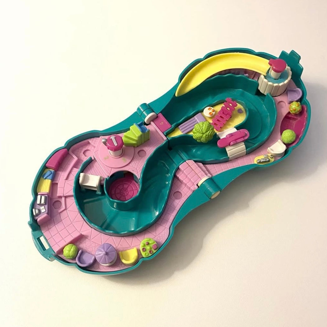 Vintage 1995 polly pocket