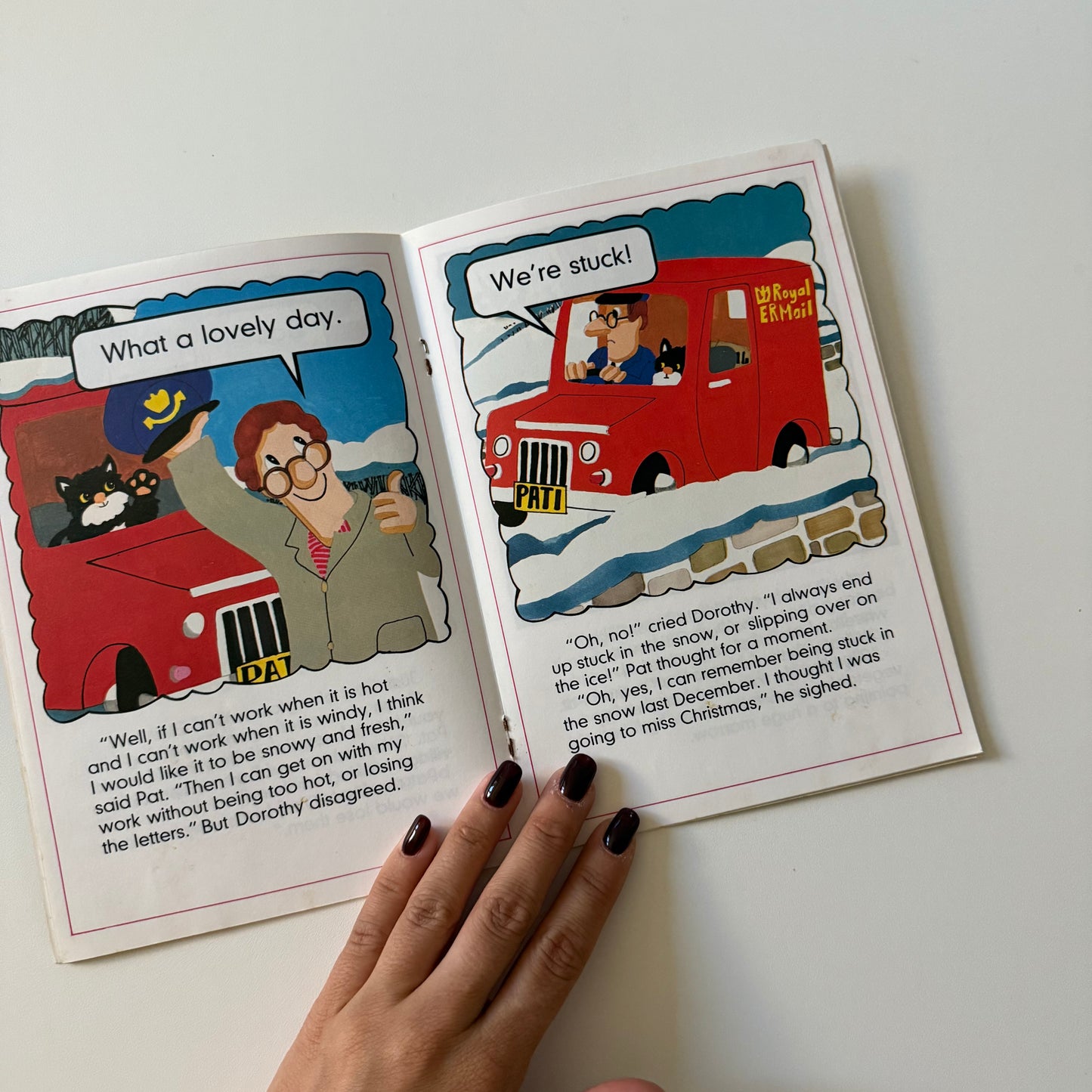 Vintage 1987 postman pat paperback book.