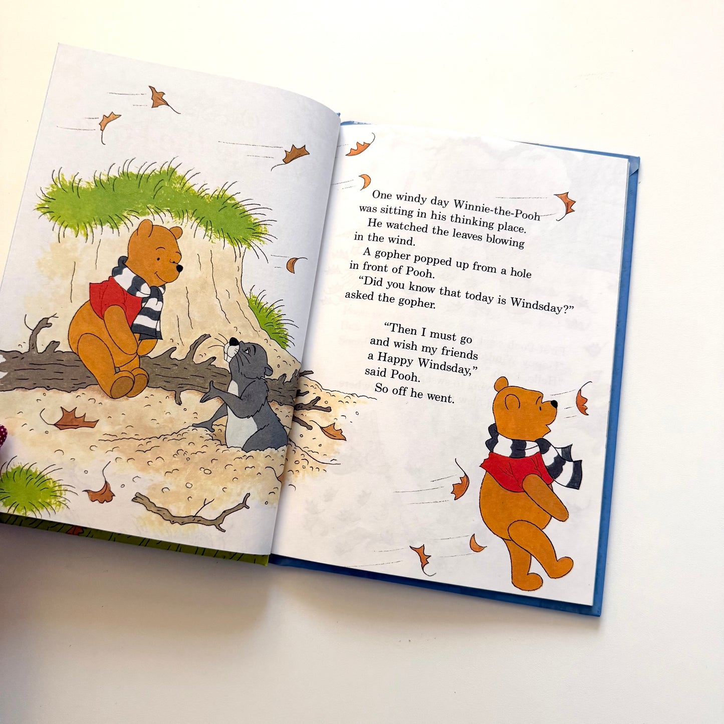 Vintage 1984 Winnie the pooh book