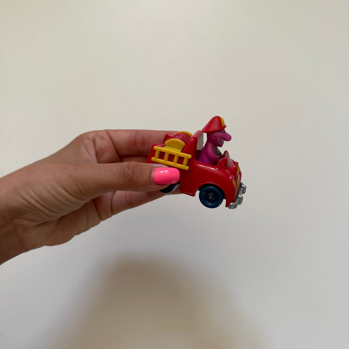 Vintage 1997 Barney toy car figurine