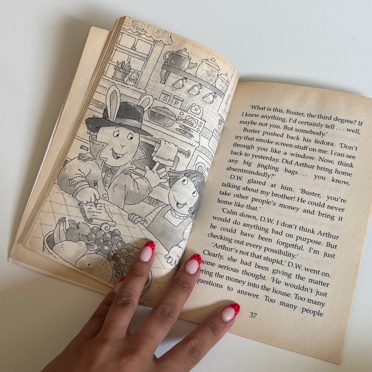 Vintage 1998 Arthur book