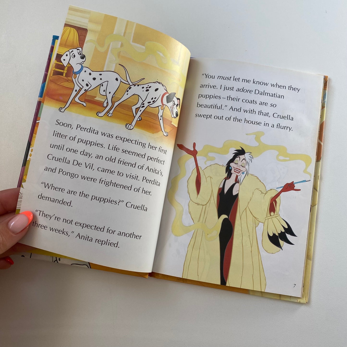 Vintage 1995 Disney 101 dalmations book