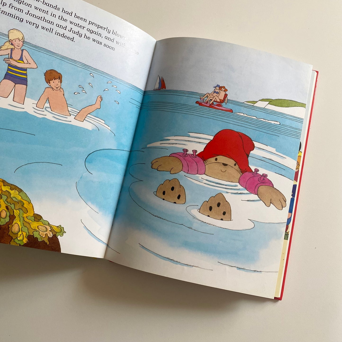 Vintage 1992 Paddington a4 book. 4 different stories