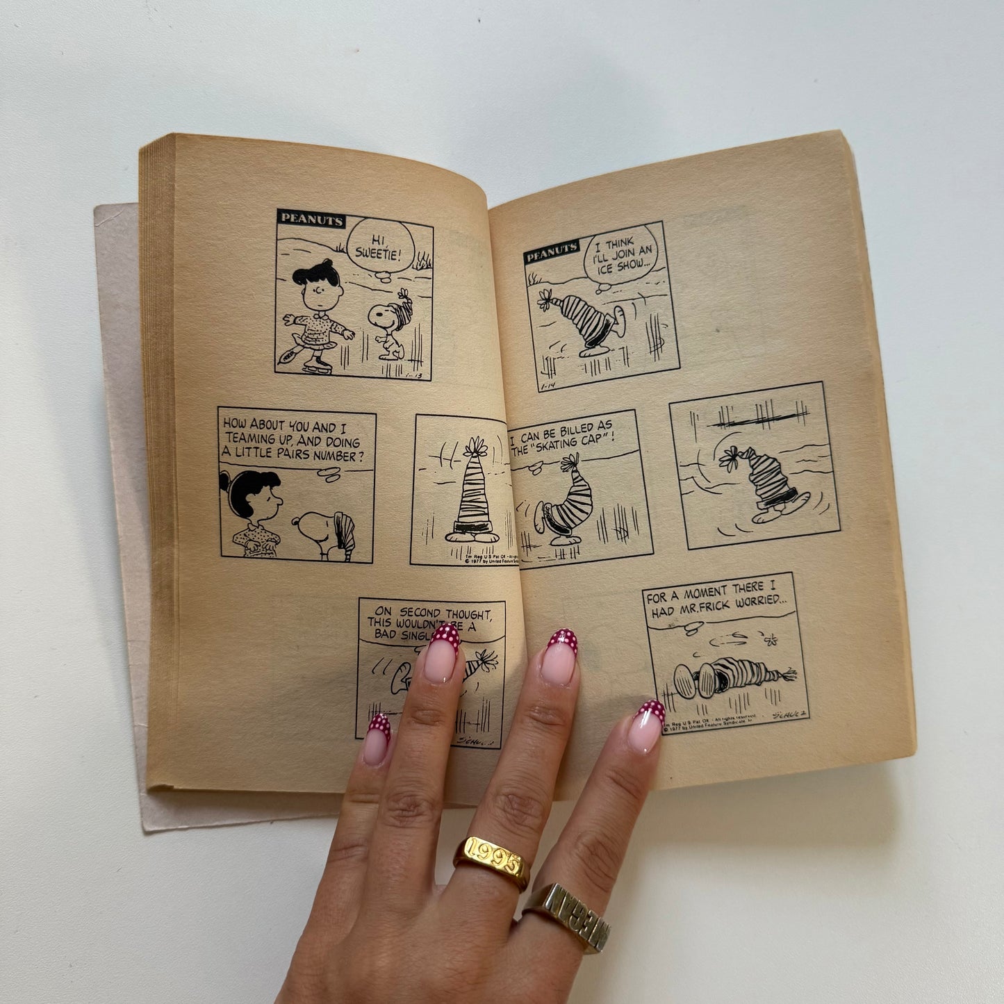 Vintage 1988 snoopy comic book