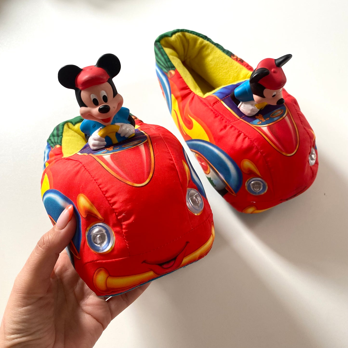 Vintage 1990’s Disney Mickey Mouse light up slippers. Fits a size 8-12