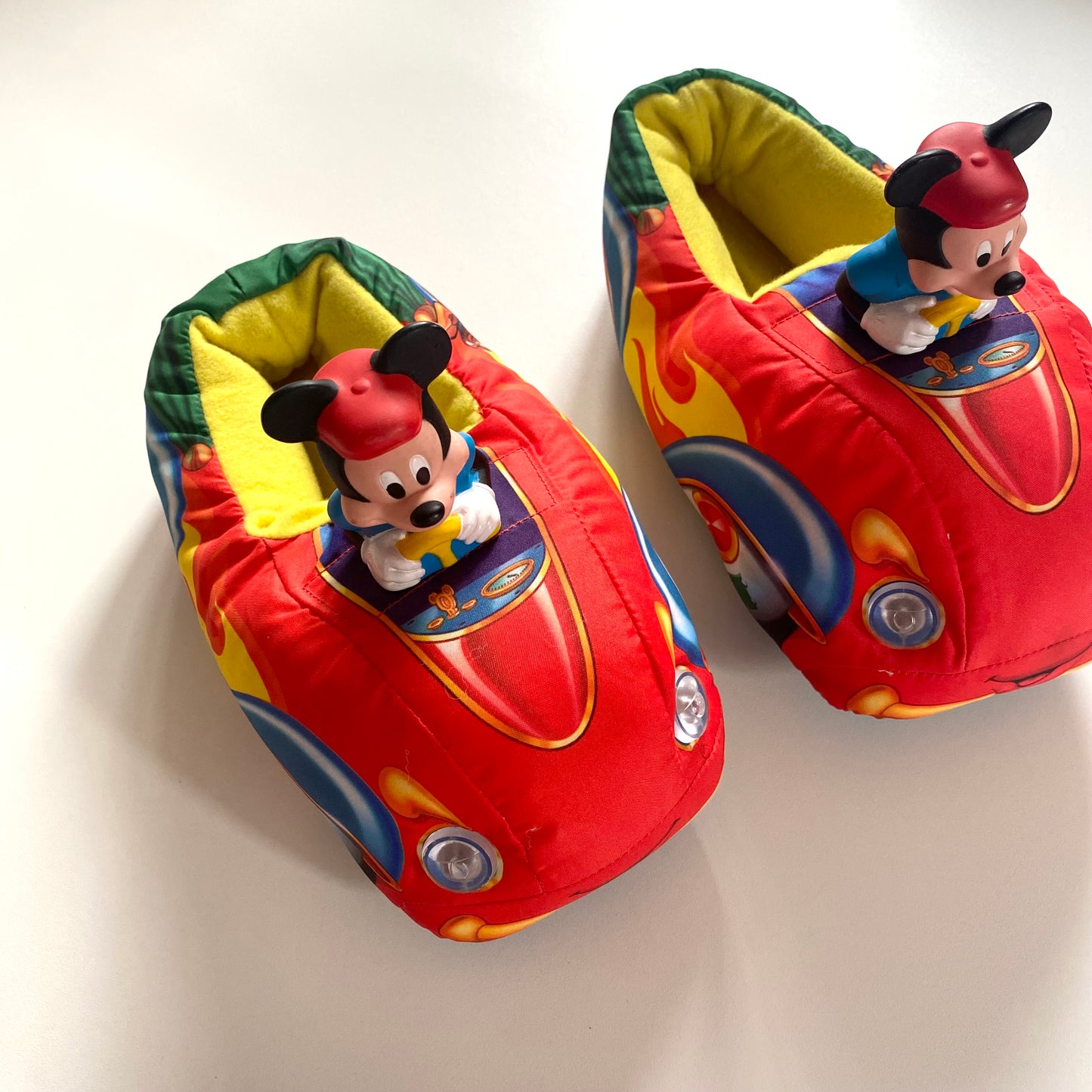Vintage 1990’s Disney Mickey Mouse light up slippers. Fits a size 8-12