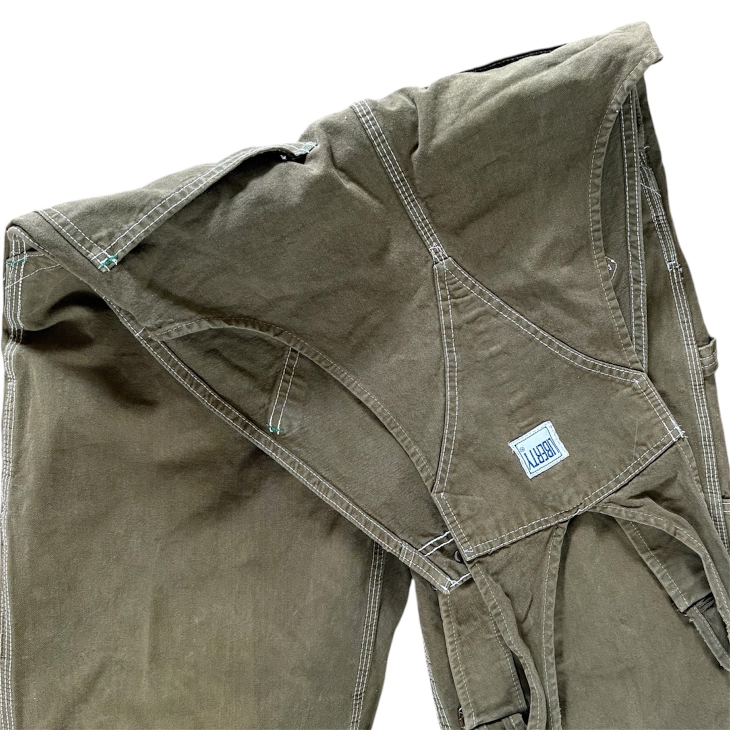 Vintage Liberty overall dungarees in khaki.
Has some light marks. So cool on!
Size M approx 10-12
