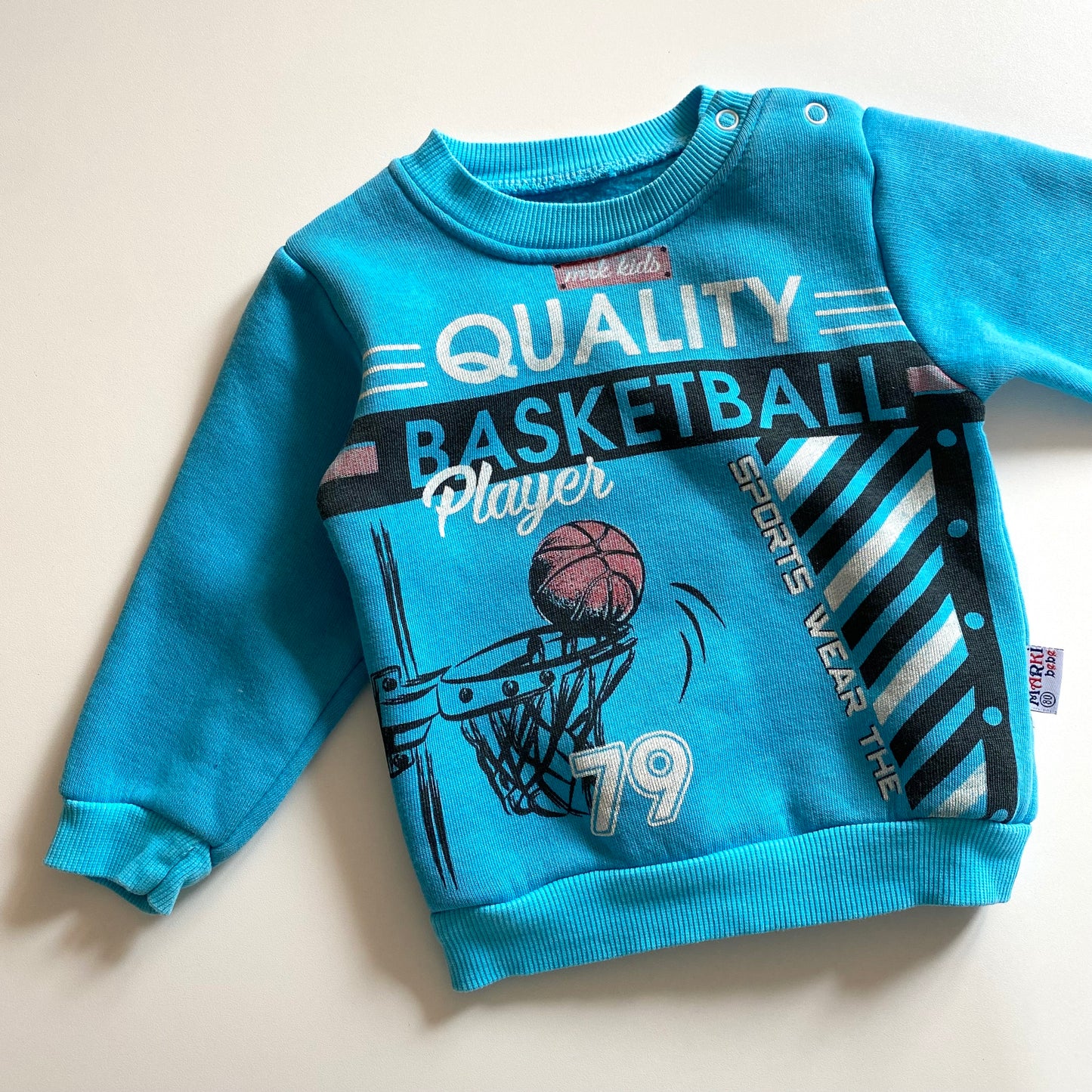 Vintage basketball sweatshirt. Size approx 12-18 months