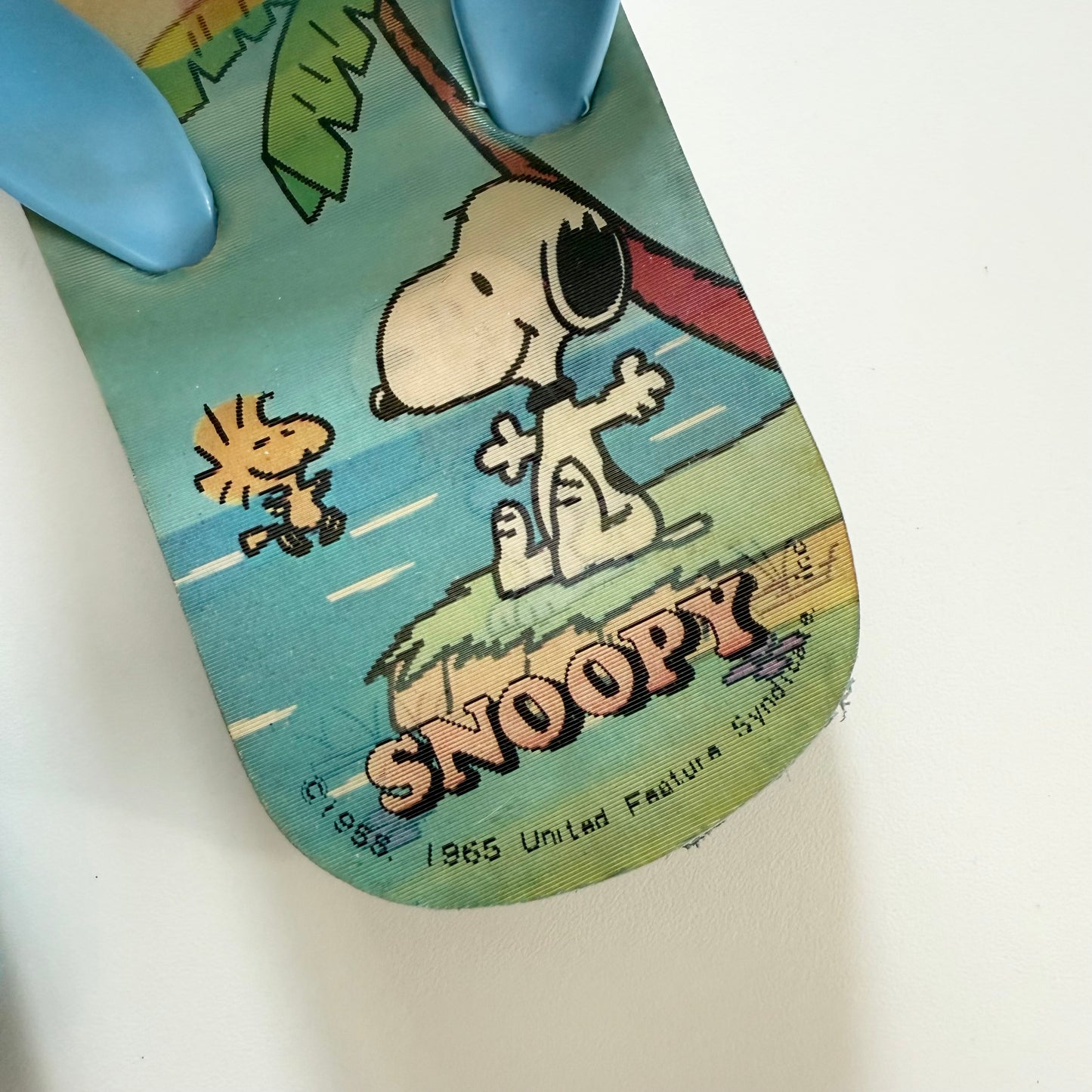 Vintage snoopy holographic sliders. Size 10