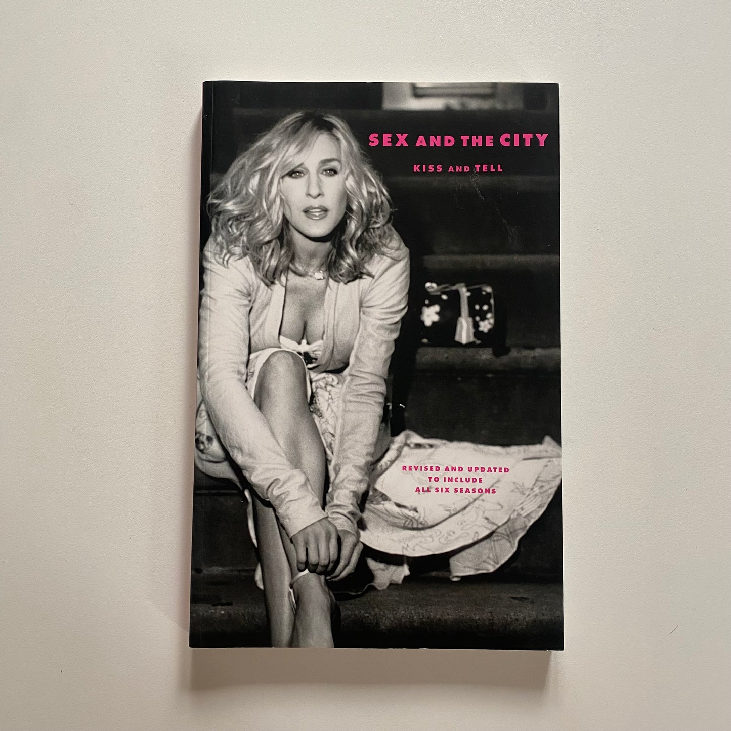 Vintage 2002 sex and the city ‘kiss and tell’ coffee table book