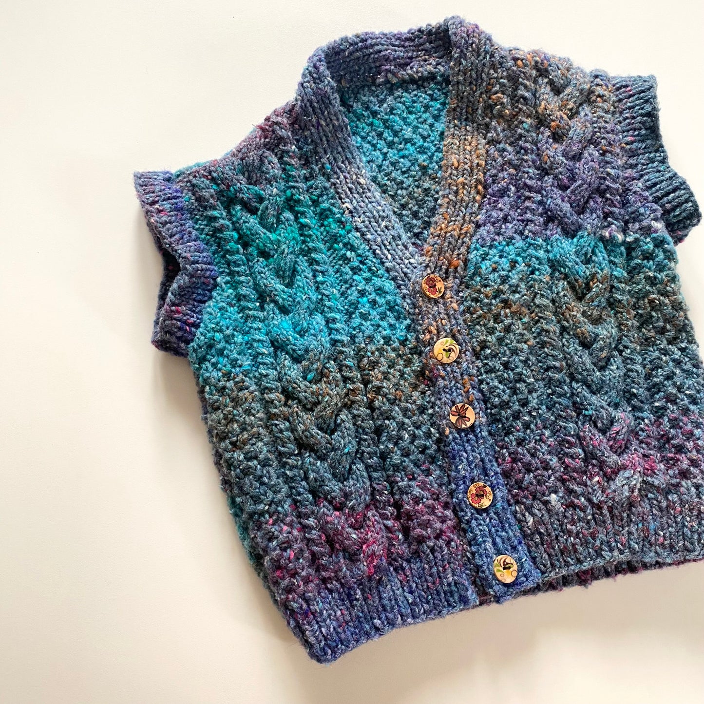 Vintage knitted sleeveless jacket. Approx 18m - 2 years