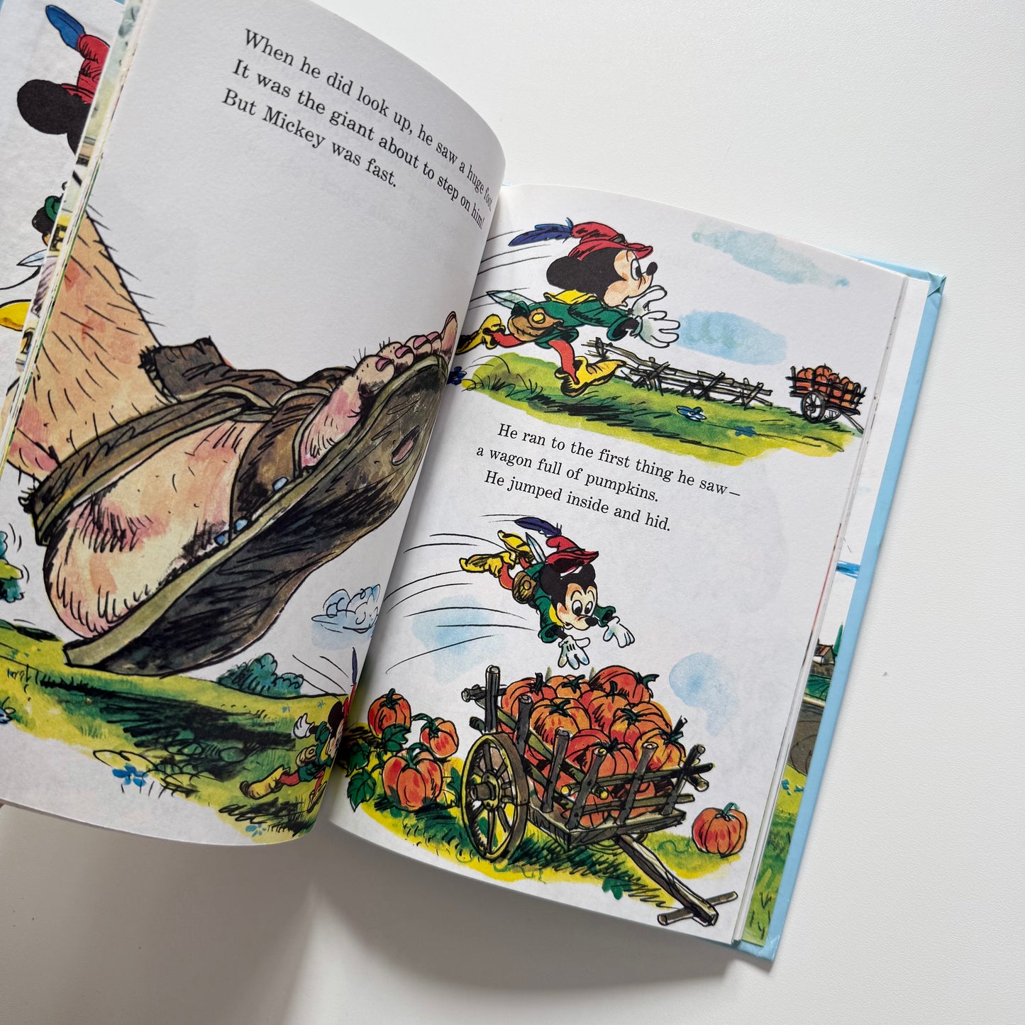 Vintage 2000 Disney Mickey Mouse book
