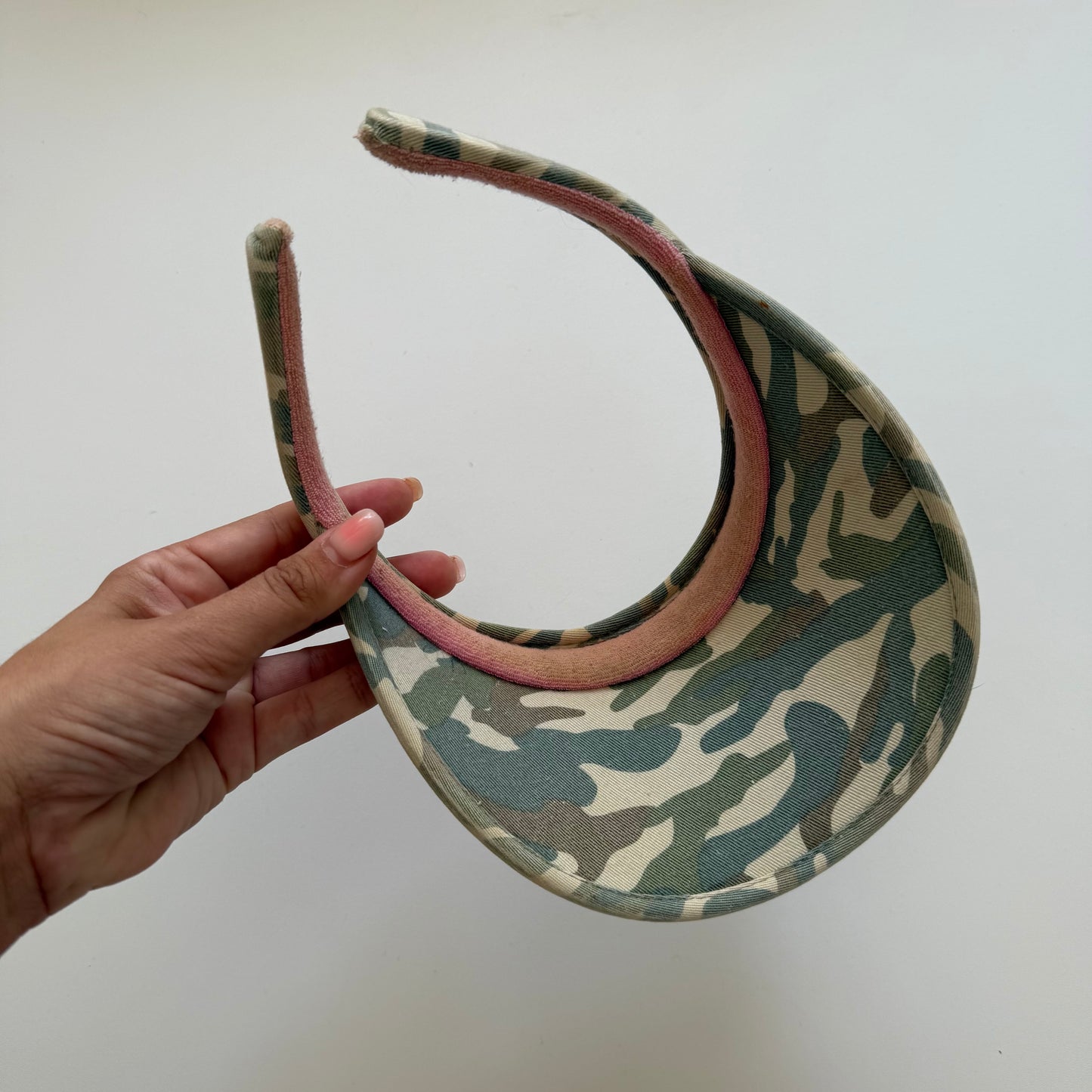 Vintage Y2K camo print visor hat.