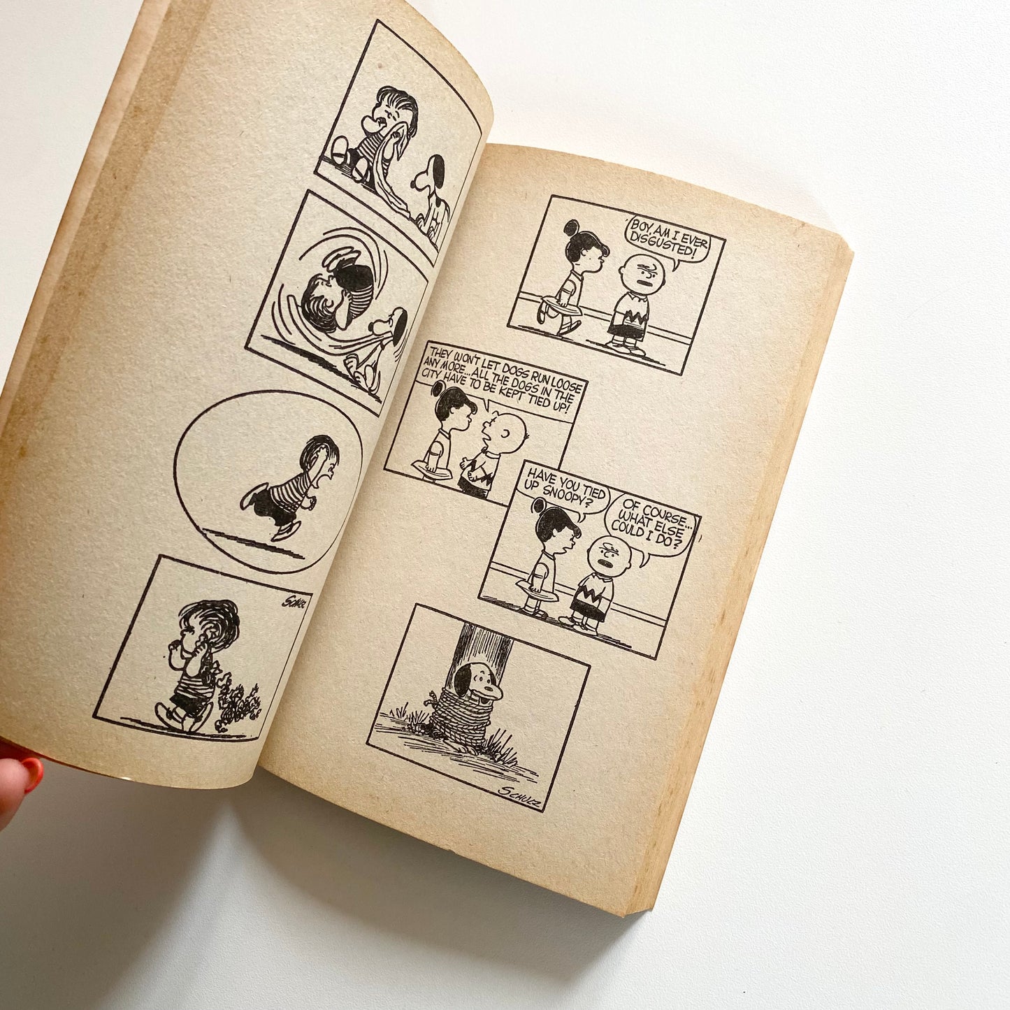 Vintage 1971 snoopy comic book