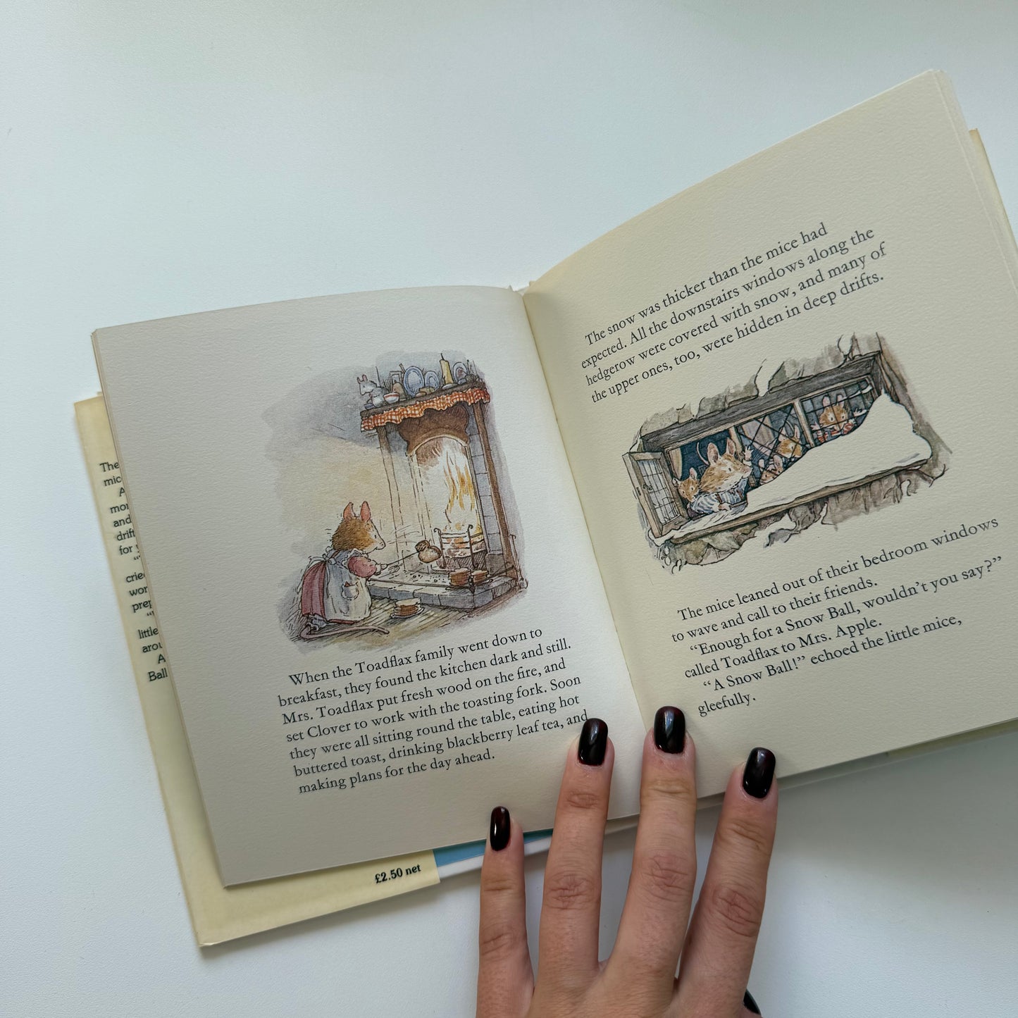 Vintage 1989 christmas book