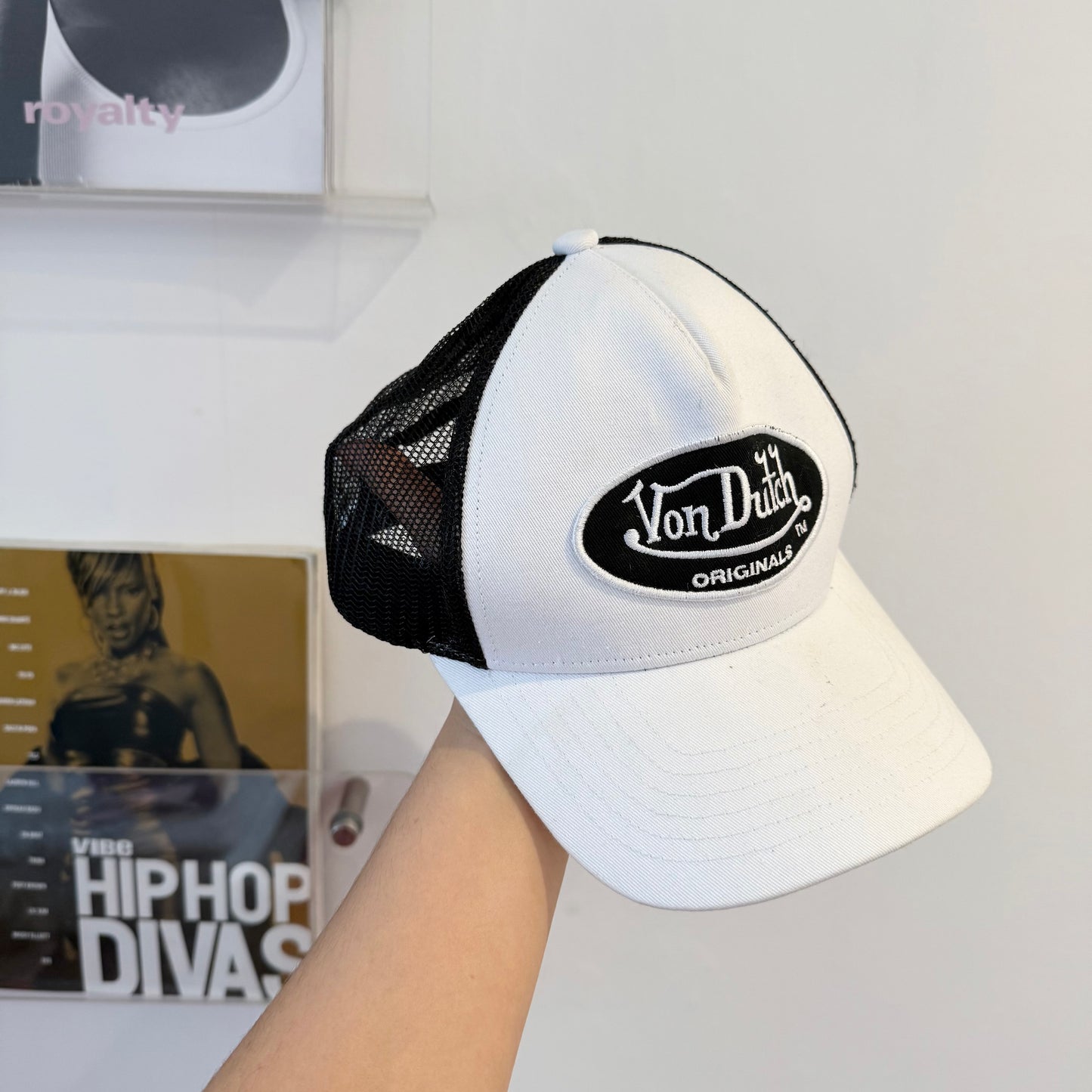 Von Dutch black and white trucker cap