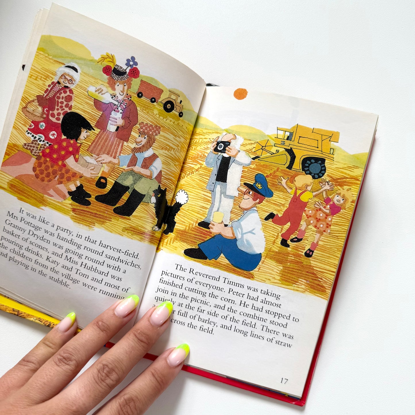 Vintage 1993 postman Pat book