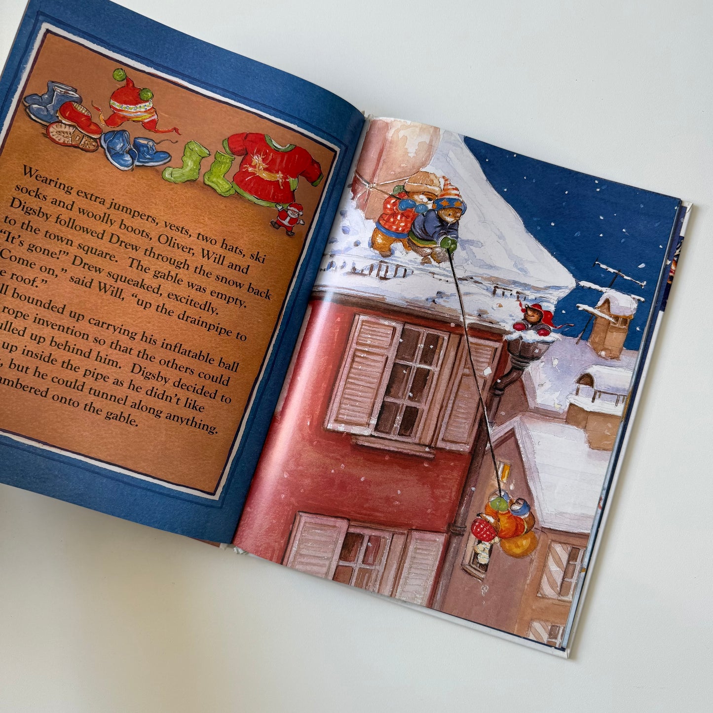 Vintage 1996 christmas book