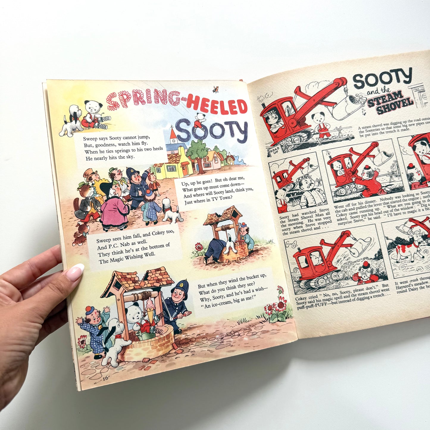 Vintage sooty annual. Has some pages with colouring