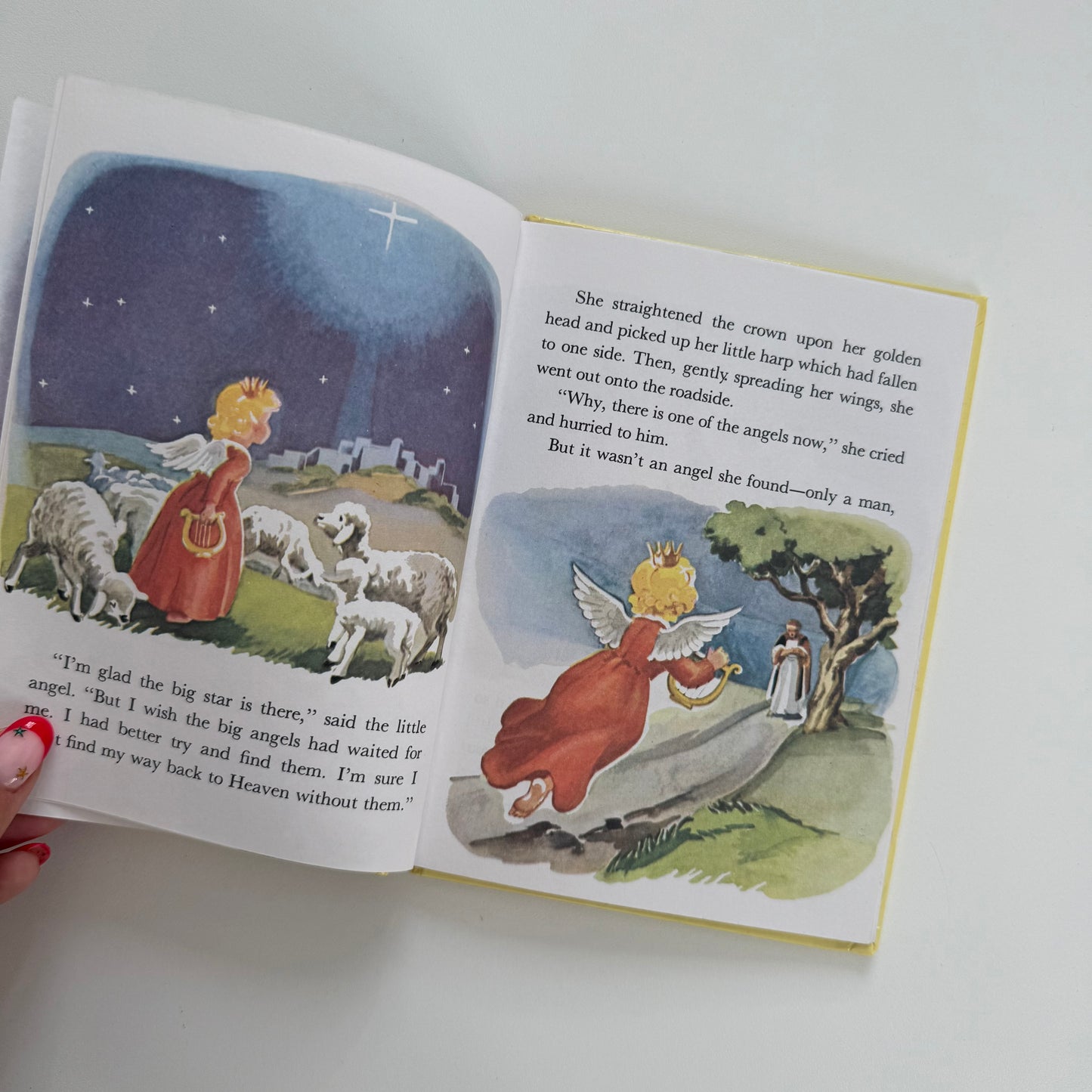 Vintage 1986 Christmas book