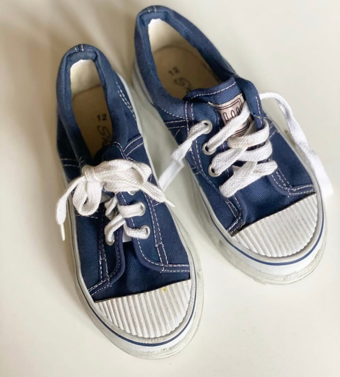 Vintage Taboo navy and white trainer pumps Size 12