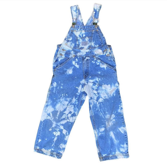 Tie dye vintage Levi’s dungarees. Size 11-12 years