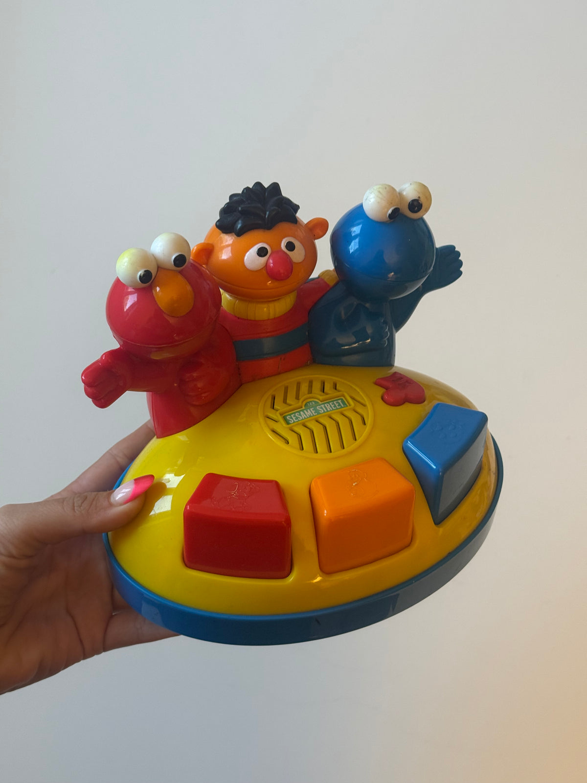 Vintage 2005 Sesame Street toddler pop up toy