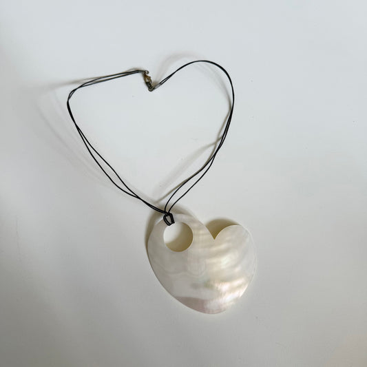 Vintage Y2K mother of pearl choker necklace