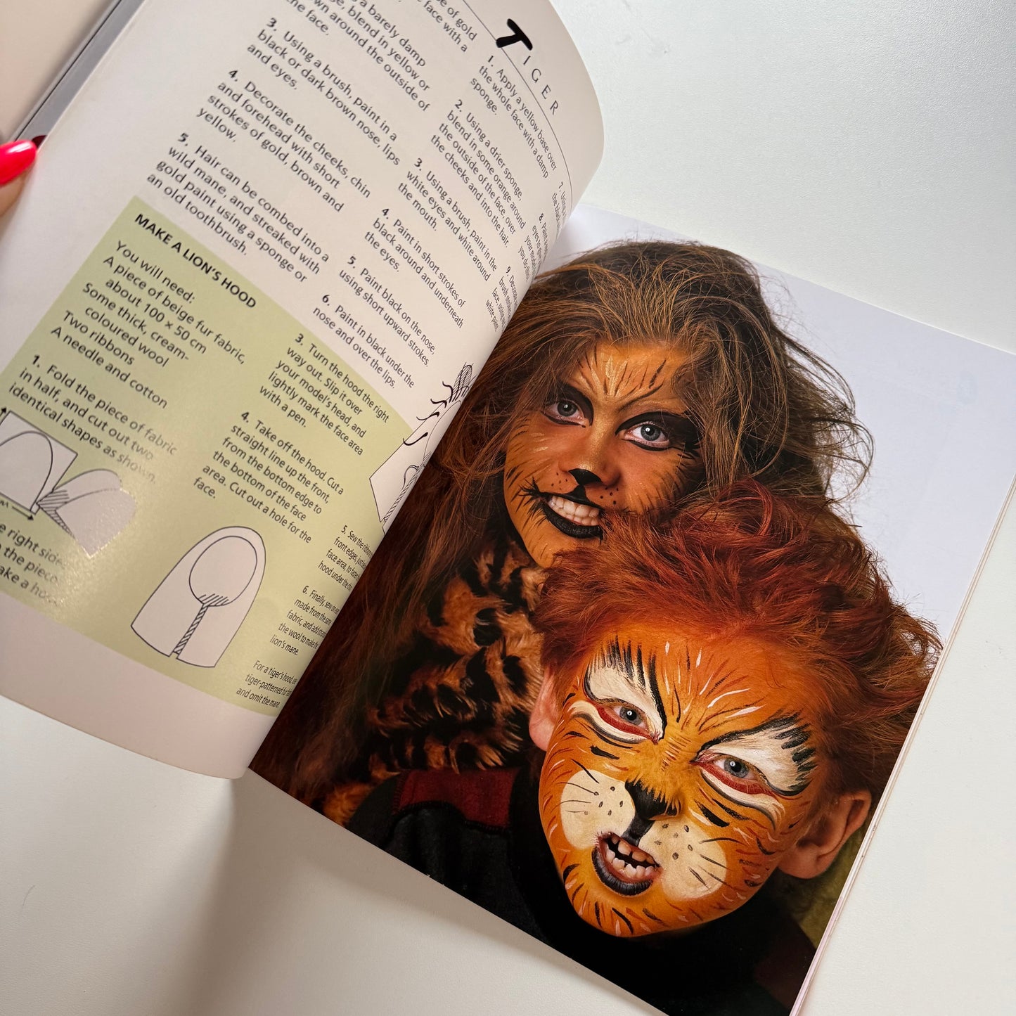 Vintage 1991 ‘five minute faces’ face painting book.