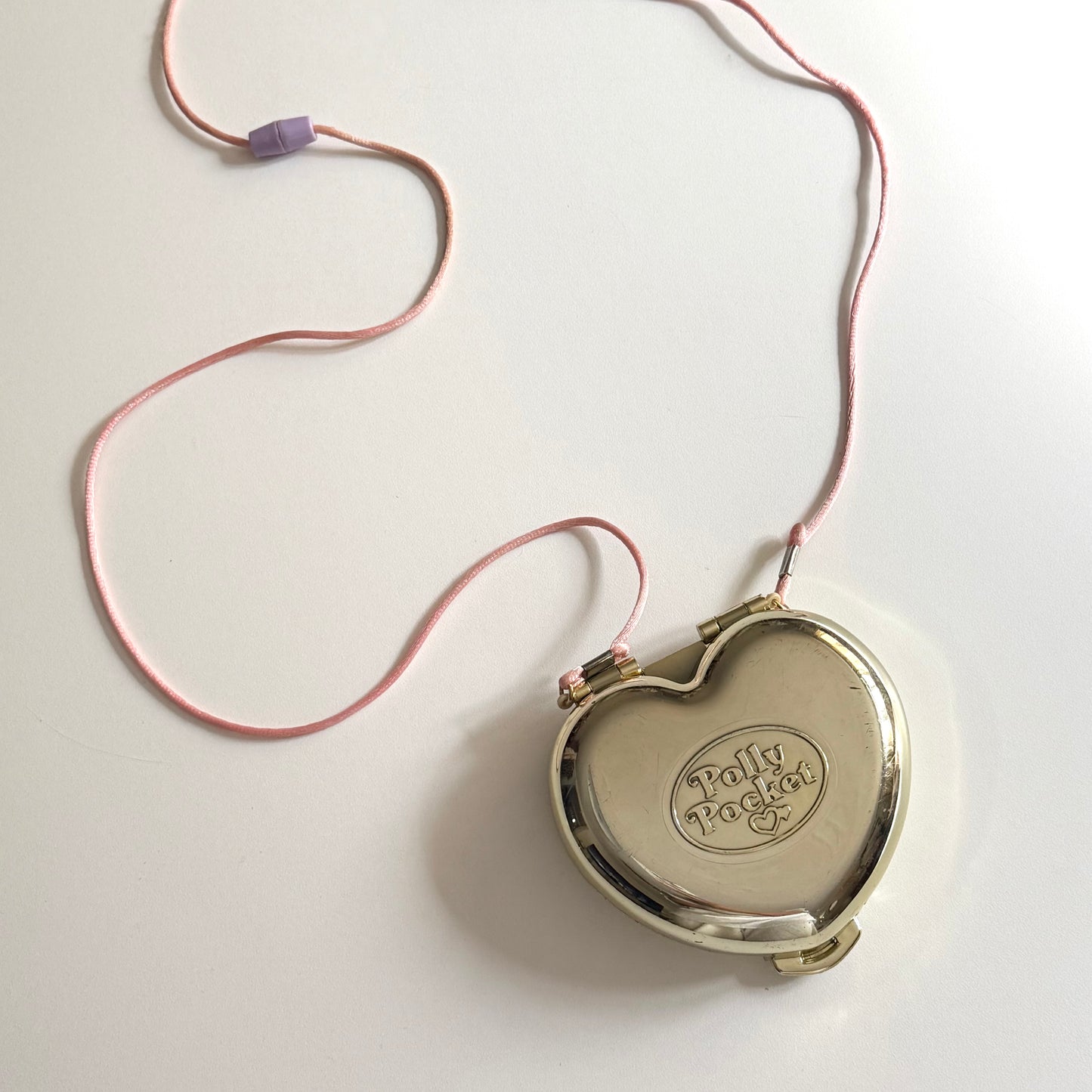 Vintage 1989 bluebird Polly pocket melamine purse.