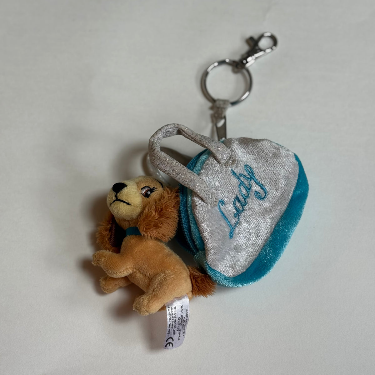 Vintage lady and tramp keyring.