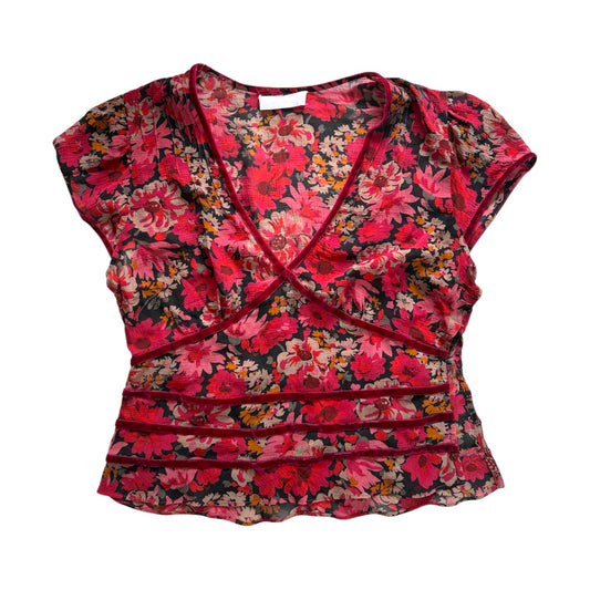 Vintage Nicole fahri 100% silk floral tshirt. Size 14 more of a 10-12