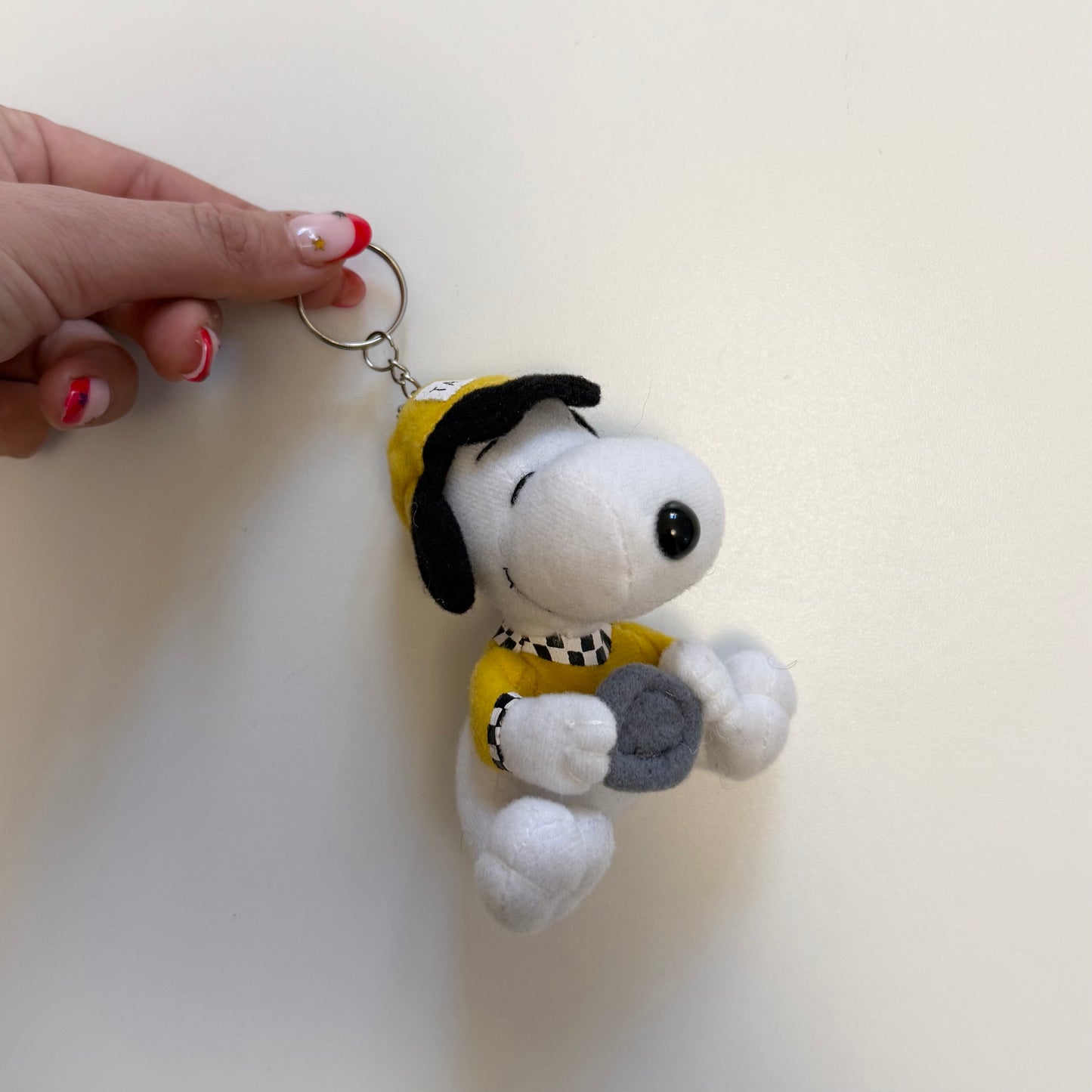 Vintage snoopy plush keyring