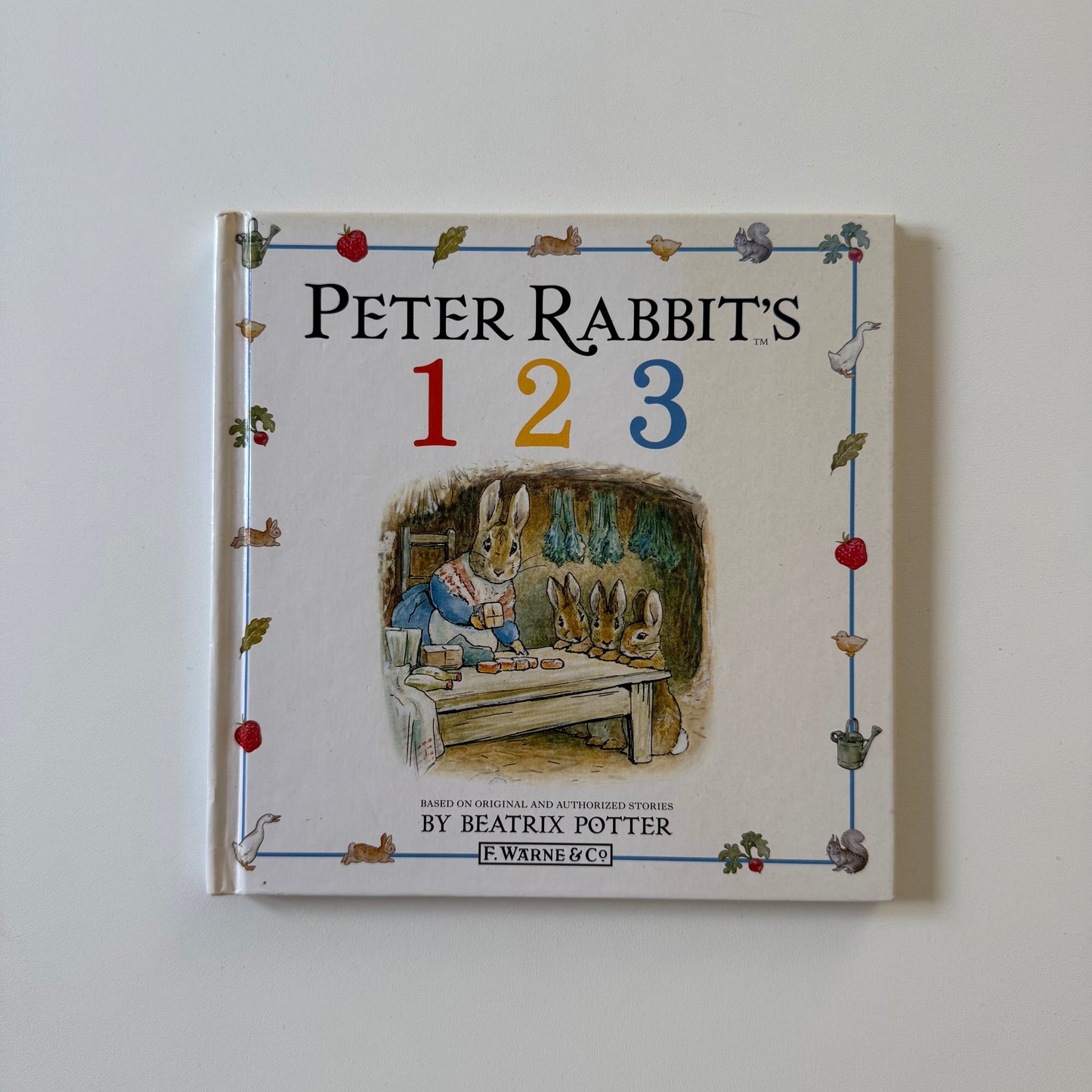Vintage 1987 Peter rabbit toddler book.
