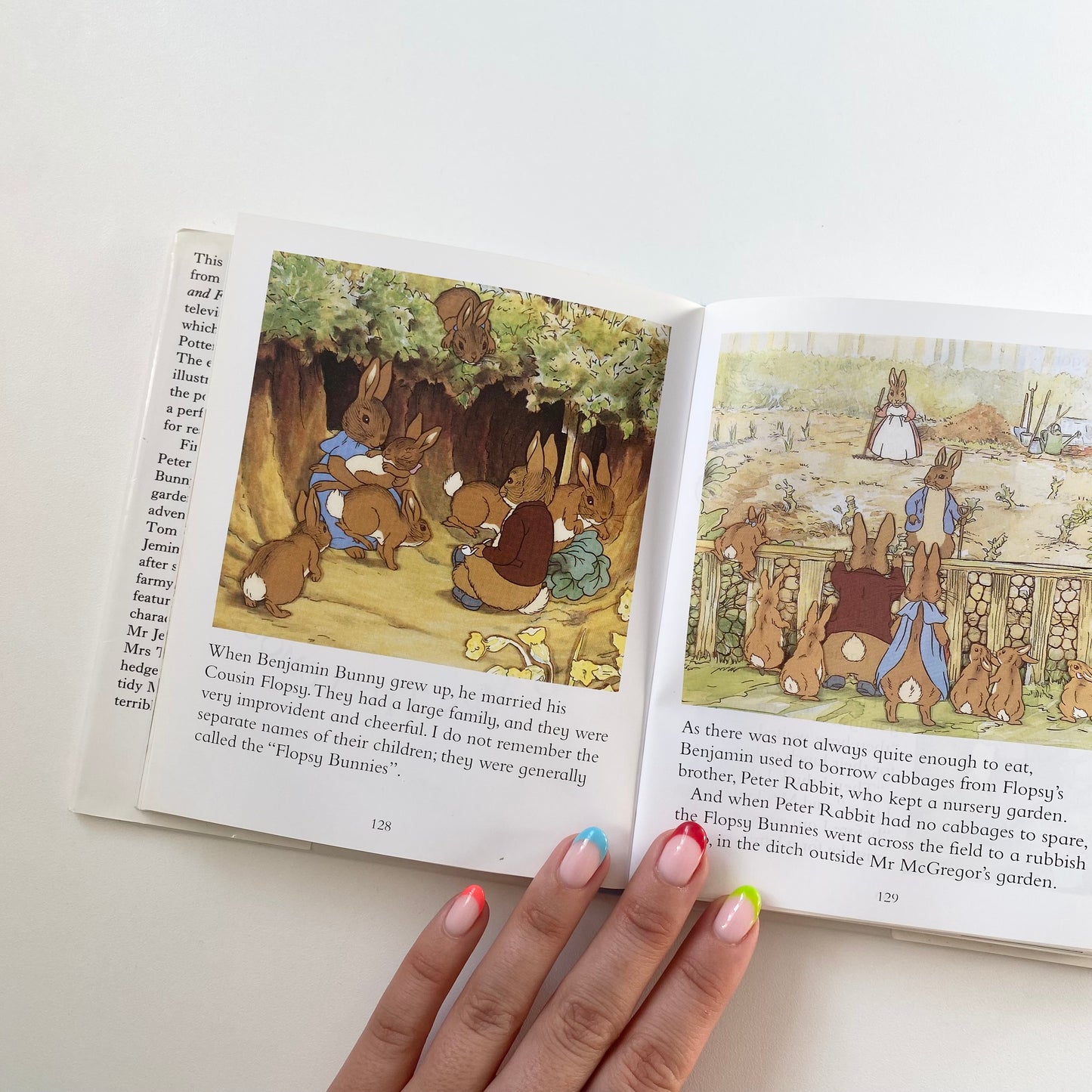 Vintage 1999 Peter rabbit story collection book.