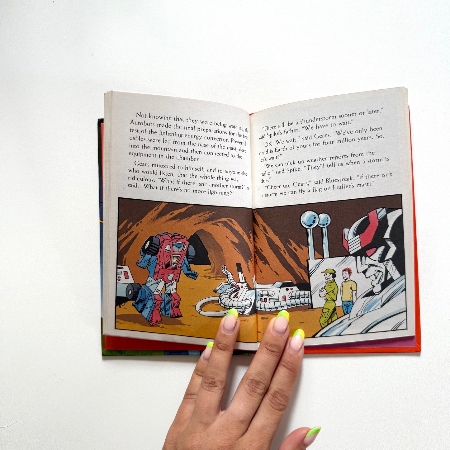 Vintage 1985 transformers book