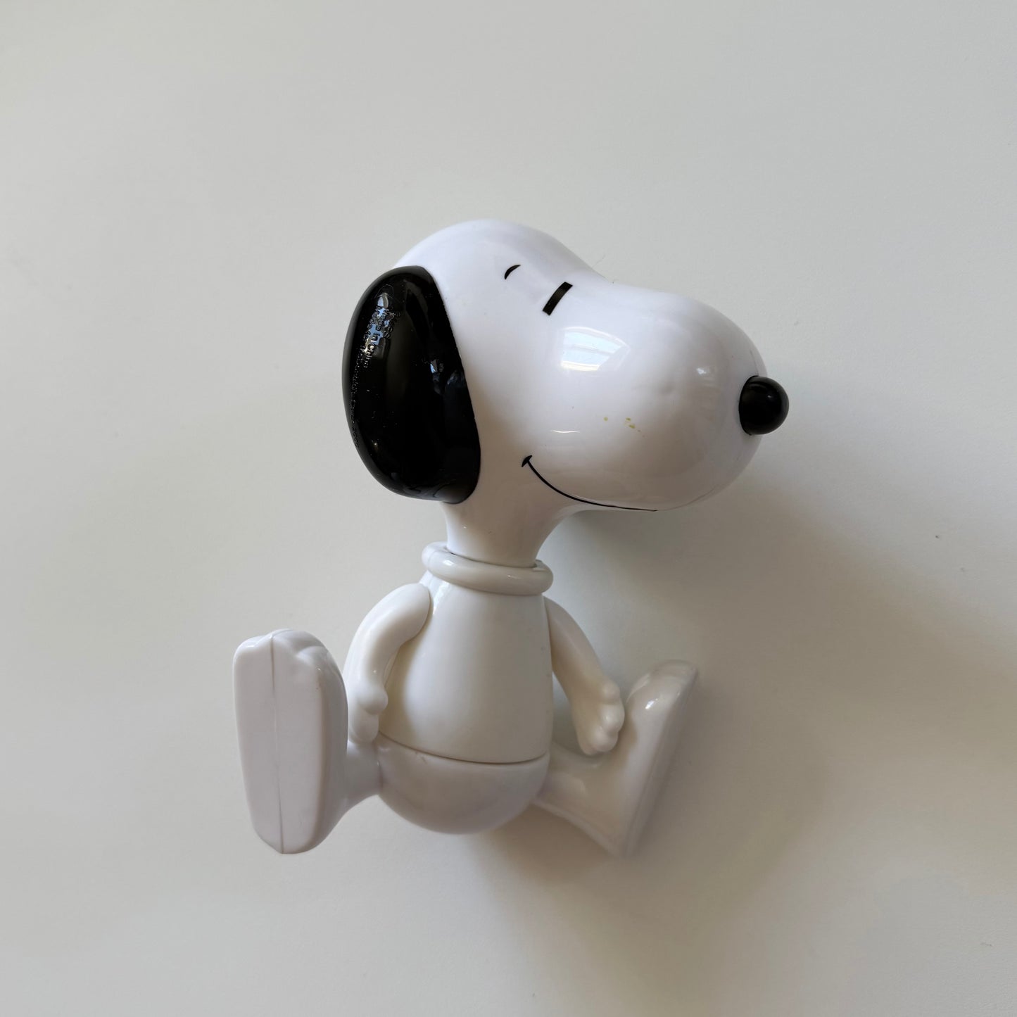 Vintage 2000 McDonald’s snoopy figure.