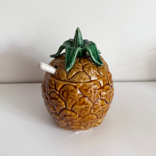 Vintage ceramic pineapple sugar pot. Tiny chip on one side.