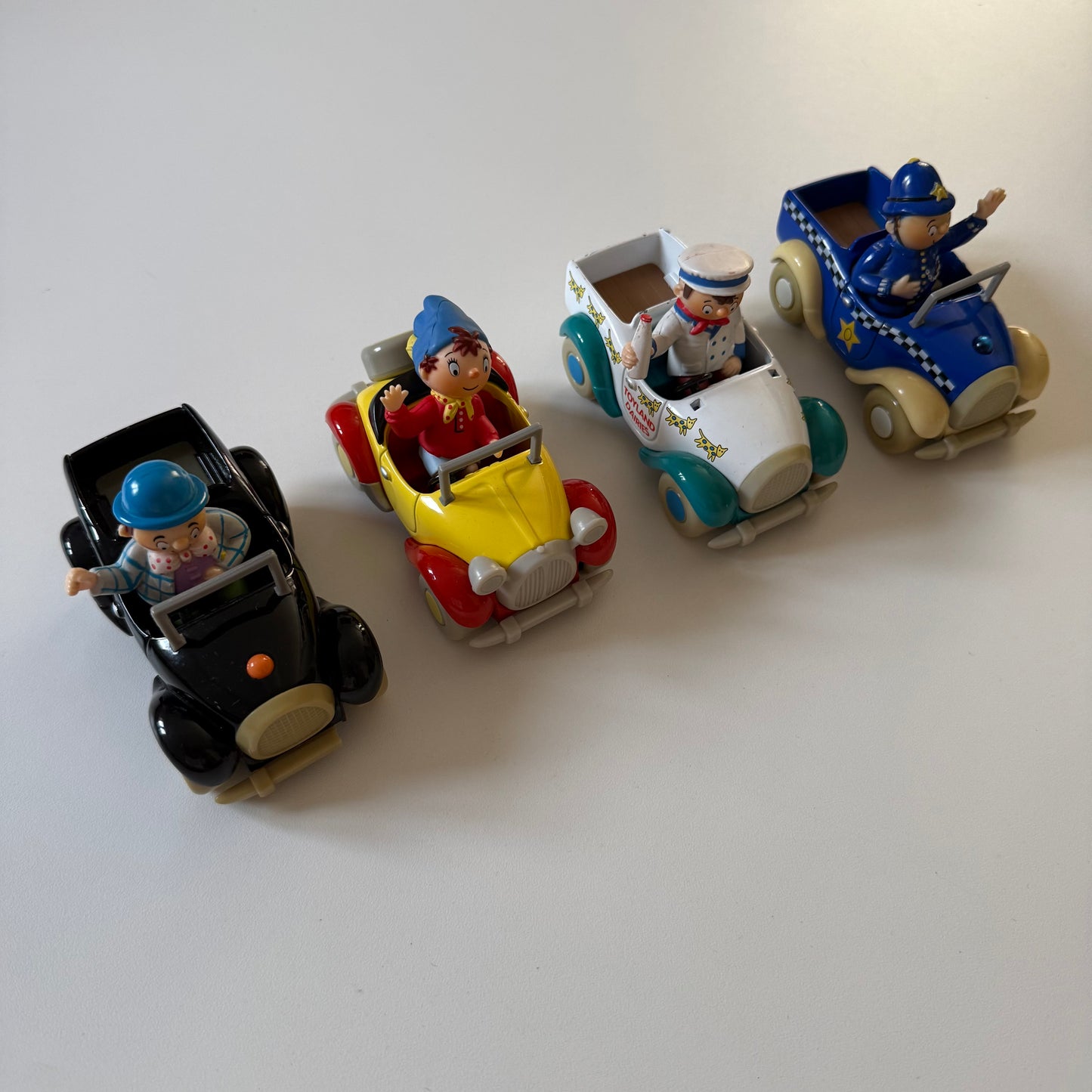 Noddy in Toyland car figures x 4