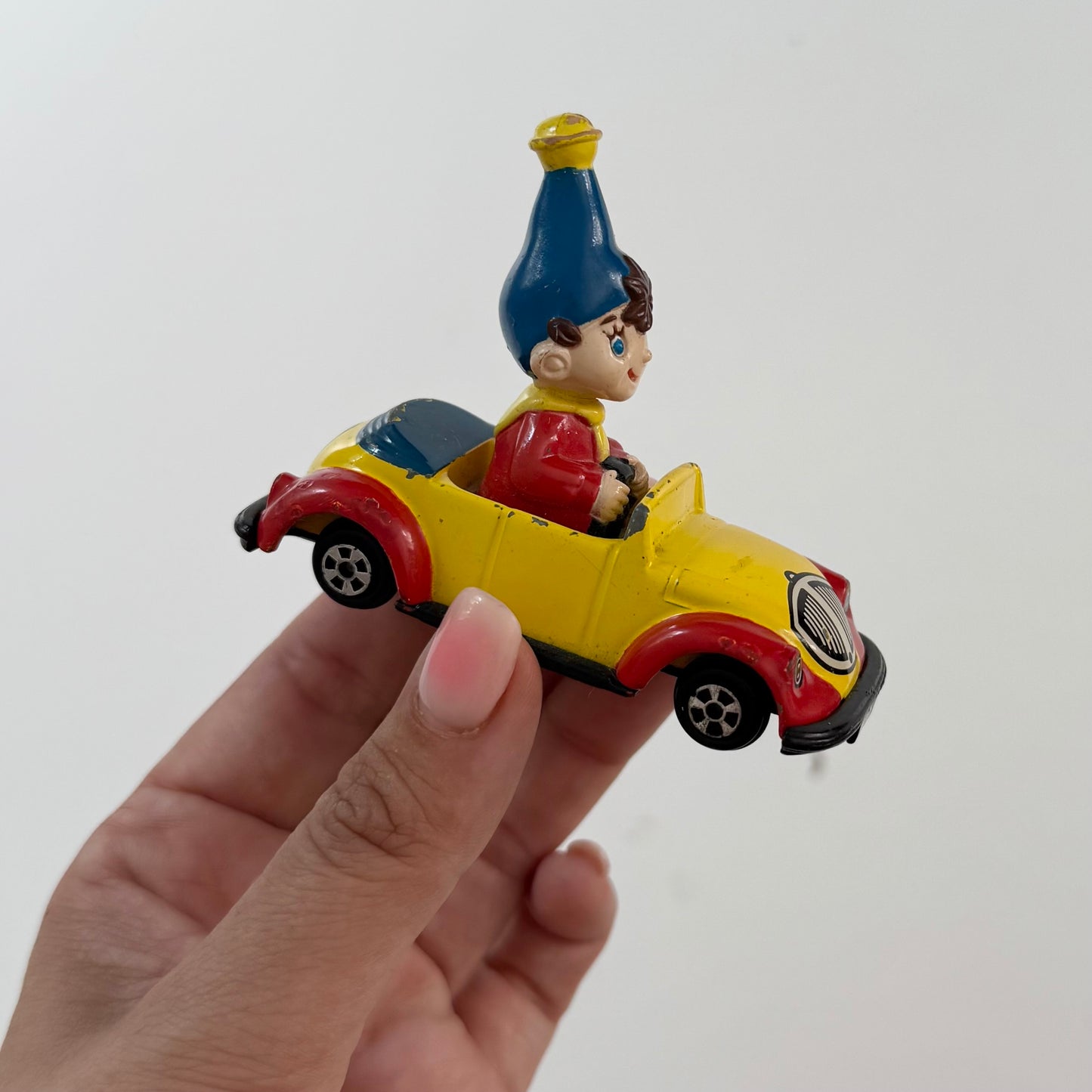 Vintage 1986 noddy figure car