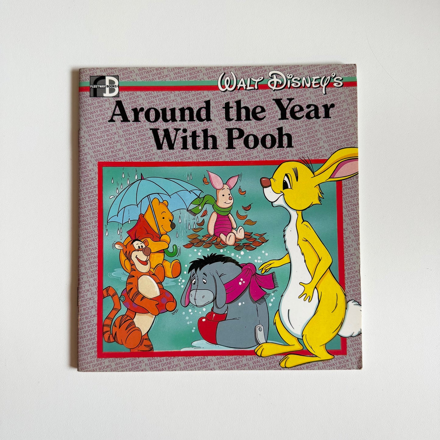 Vintage 1986 Walt disney Winnie the pooh book