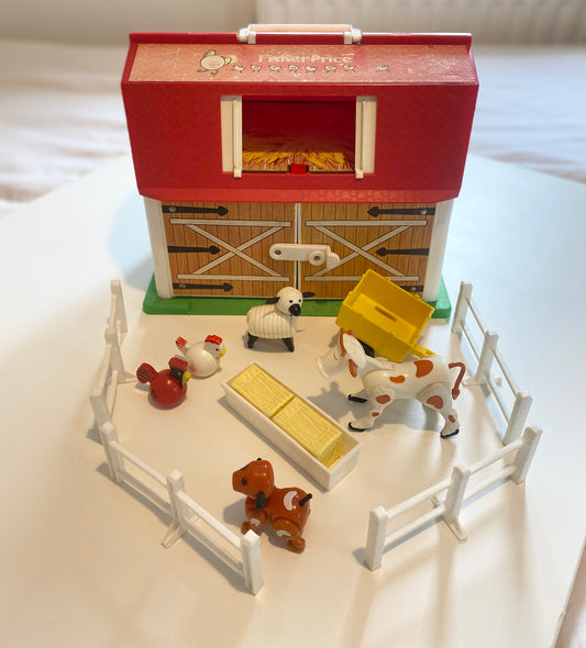 Vintage 1983 fisher price barn & animals set